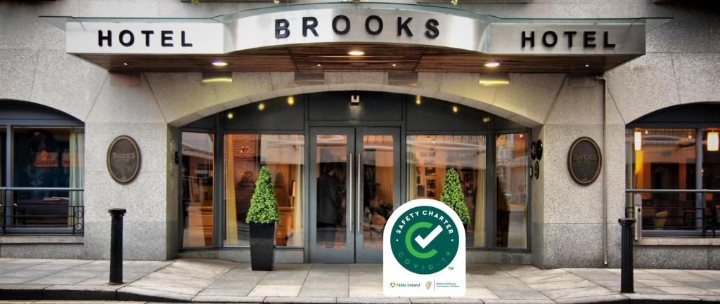 Brooks Hotel - main image
