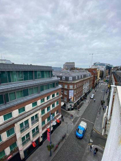 Gogartys Temple Bar Apartments - image 8