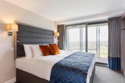 Metro Hotel Dublin Airport - image 10