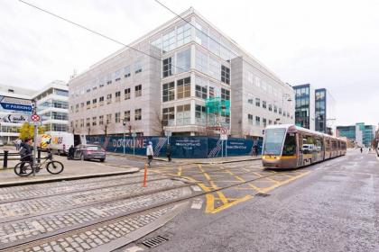 Immaculate 1-Bed Apartment in Dublin 1 - image 15