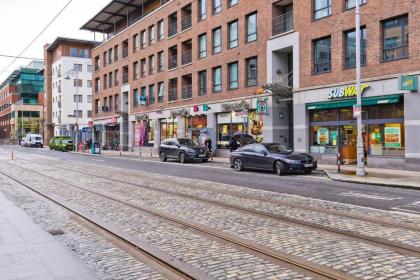 Immaculate 1-Bed Apartment in Dublin 1 - image 16