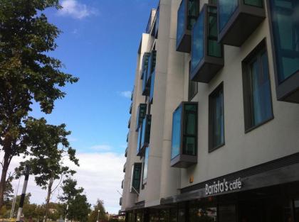 PREMIER SUITES Dublin Sandyford - image 17