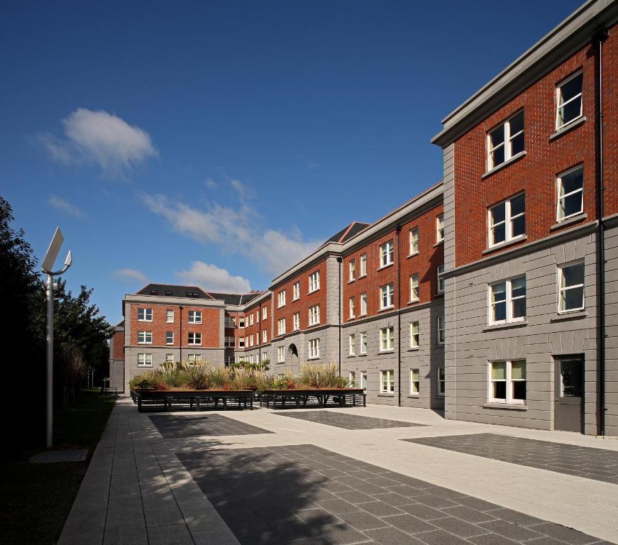 Griffith Halls of Residence - main image