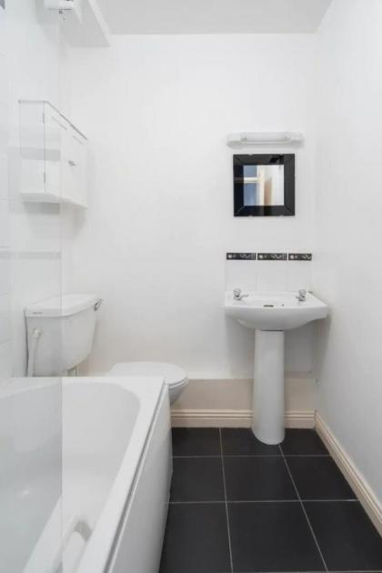 Central 2BD Flat in Heart of Dublin - image 17