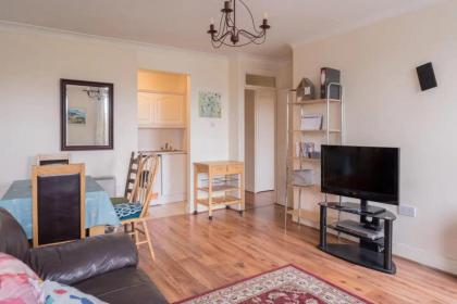 Central 2BD Flat in Heart of Dublin - image 7